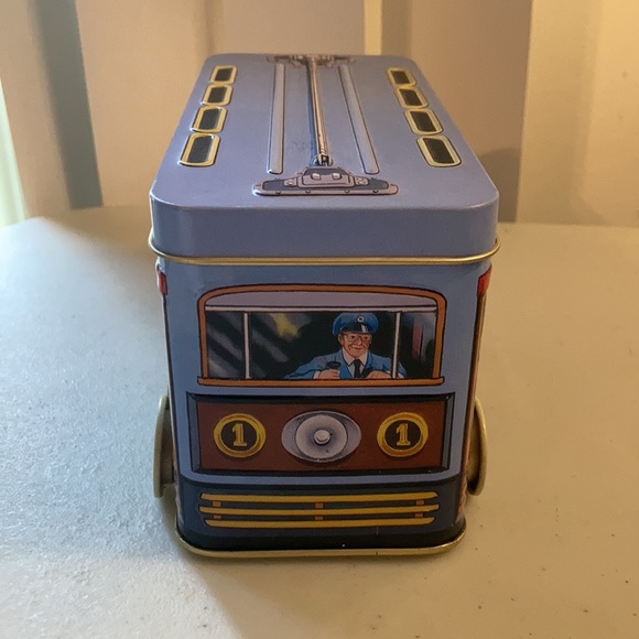 HersheyTransit Co tin bus canister from 2000 with wheels - Picture 4 of 7